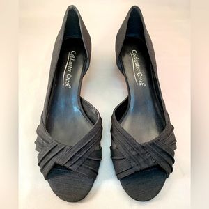 Coldwater Creek Women’s Fabric Pleat Vamp Shoe, Black, Size 6.5